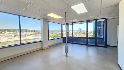 Menlyn Central Office Tower, 125 Dallas Avenue, Waterkloof Menlyn (Strive) - 7th floor (8)